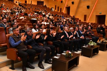 KOÜ’de Gençleşen  Türküler rüzgarı