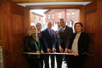 Doç. Dr. Mine Can’ın kişisel sergisi açıldı