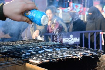 Kocaeli'de 2 ton hamsi dağıtıldı