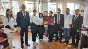 Sezer, şampiyon şefleri tebrik etti