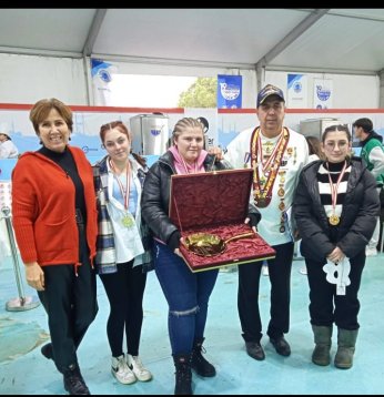 Sezer, şampiyon şefleri tebrik etti