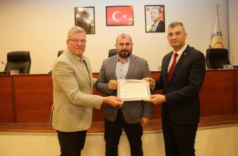 Belediye personeli, ilk  yardım sertifikalarını aldı