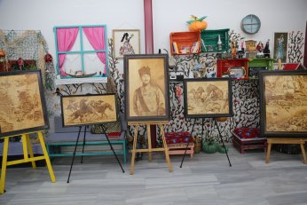 Gölcük’te ahşap yakma sanatı eserleri sergisi