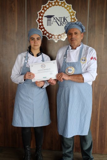 Kebabın püf noktalarını ustalardan öğrendiler