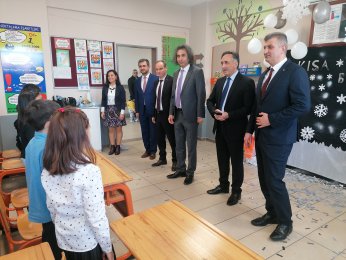 Öğrenciler karne heyecanı yaşadı