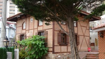 1778 yılından beri  tarihe tanıklık ediyor