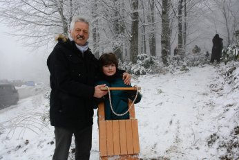 Beklenen kar gelince soluğu Kartepe’de aldılar