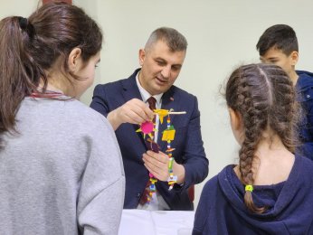 Atık malzemeler sanata dönüştü