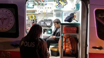 İki otomobil kafa kafaya çarpıştı: 6 yaralı