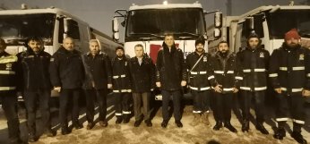 Gölcük’ten deprem bölgesine 15 tır yardım