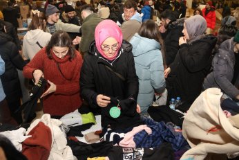 Ayni Yardım Merkezi’nden 60 tır yardım gönderildi