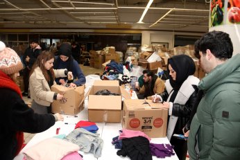 Ayni Yardım Merkezi’nden 60 tır yardım gönderildi