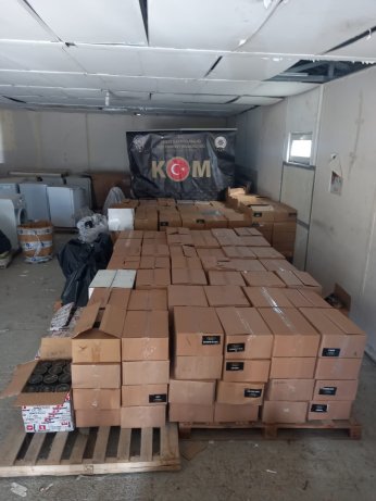 Kaçakçılara eş zamanlı operasyon: 15 gözaltı