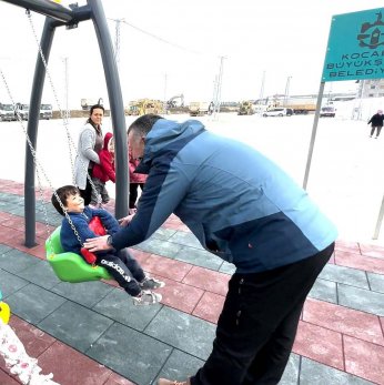 ‘Çocuklar gülerse dünya güler’