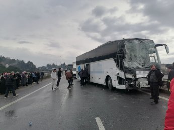 23 aracın karıştığı kazalarda 11 yaralı