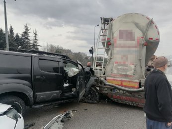 23 aracın karıştığı kazalarda 11 yaralı