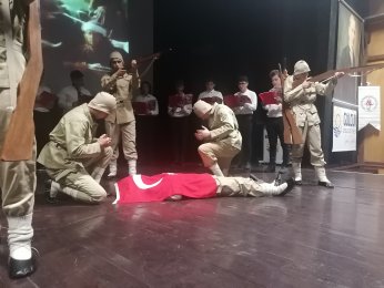 Mehmet Akif Ersoy anıldı