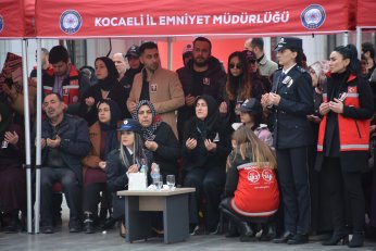 Yaşamını yitiren polis,  törenle uğurlandı