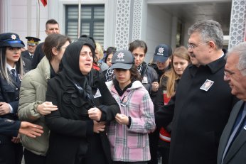 Yaşamını yitiren polis,  törenle uğurlandı