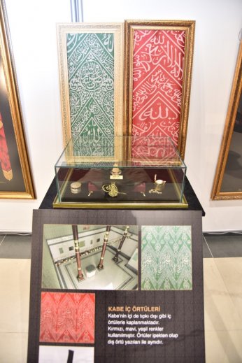 Kutsal emanetler  sergisi açıldı