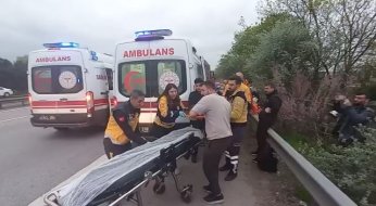 TEM’de minibüs devrildi: 13 yaralı