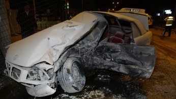 Gölcük’te facianın eşiğinden dönülen kazada 2 yaralı