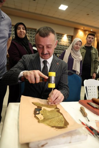 KO-MEK’te yılın ilk sergisi açıldı