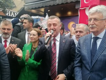 AK Parti’den görkemli açılış