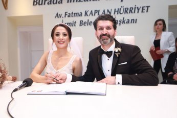 Ayşe ile Mecit, dünya evine girdi