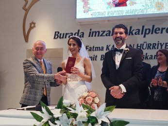 Ayşe ile Mecit, dünya evine girdi