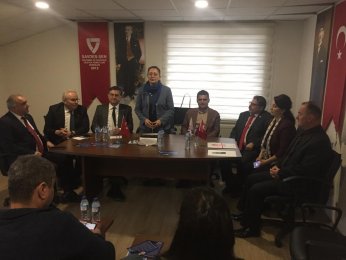 ‘En düşük memur maaşı asgari ücretin 2,5 katı olacak’