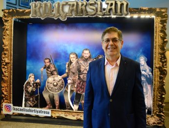 Tiyatro oyunu için  engeller kaldırılacak