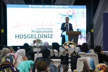 ‘Yüzleriniz gülsün  diye çalışıyoruz’