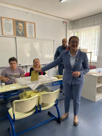 CHP Kocaeli kurmayları oylarını kullandı