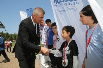 Gölcüklü gençler 19 Mayıs coşkusuyla koştu 