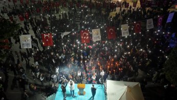 19 Mayıs kutlamaları fener alayı ile taçlandı