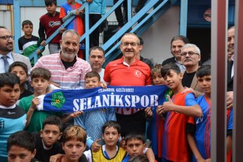 Selanikspor’a malzeme yardımı