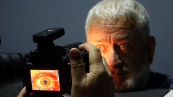 Göz irisleri fotoğraf sanatına dönüşüyor
