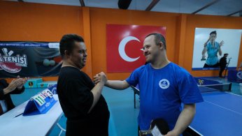 Özel sporcular yeteneklerini gösterdi