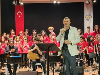 Çocuk korosundan muhteşem konser