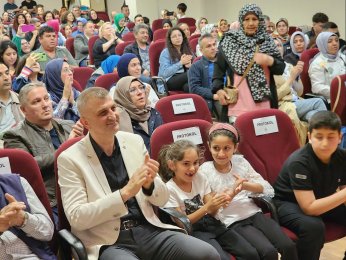 Çocuk korosundan muhteşem konser