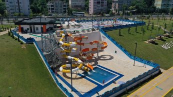 Çift kaydıraklı aquapark açıldı