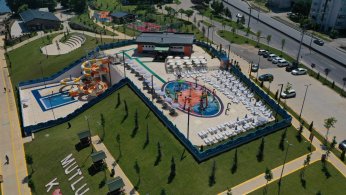 Çift kaydıraklı aquapark açıldı