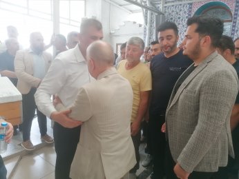 Başkan Sezer’in  kardeş acısı