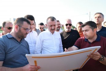 Büyükakın terminal  inşaatını inceledi