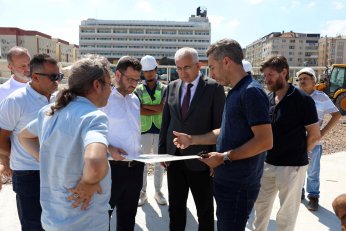 Gündoğdu, Milli İrade Meydanı’nı inceledi