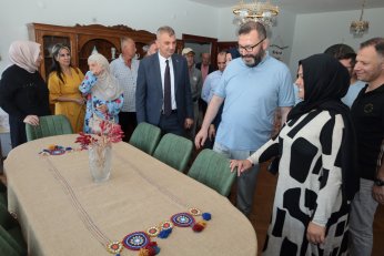 Halıdere’de bal hasadı şenliği