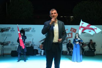 Gölcük’te Kafkas folklorü rüzgarı