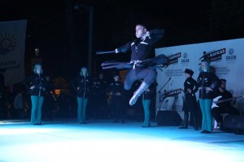 Gölcük’te Kafkas folklorü rüzgarı