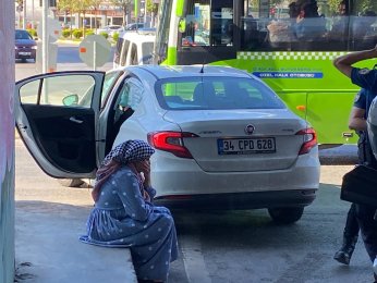 İki otomobil kavşakta çarpıştı: 2 yaralı